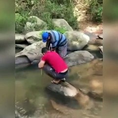 Deux hommes se lancent dans la pêche au fusil !