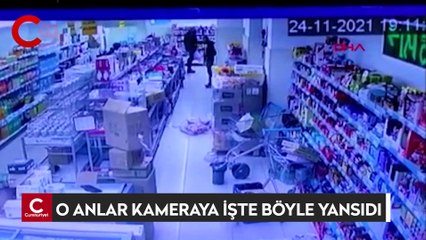 Pendik'te markete gelen bir kişi satırla dehşet saçtı