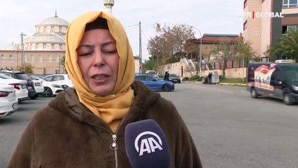 Kadıköy metrosunda bıçakla tehdit edilen genç kızın annesi konuştu: İmdat diye bağırdık, çığlık attık, ses seda yok