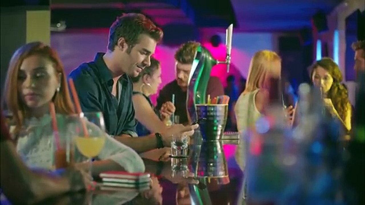 Strawberry_Smell_in_Hindi_Dubbed_Episode_29___C387ilek_Kokusu___Turkish_Dramas video Dailymotion