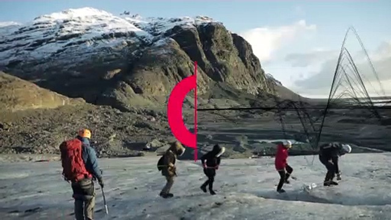 Vatnajökull: Islands Wunderwelt in hypnotisierendem Blau