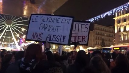 Du monde pour la marche contre les violences faites aux femmes malgré la pluie