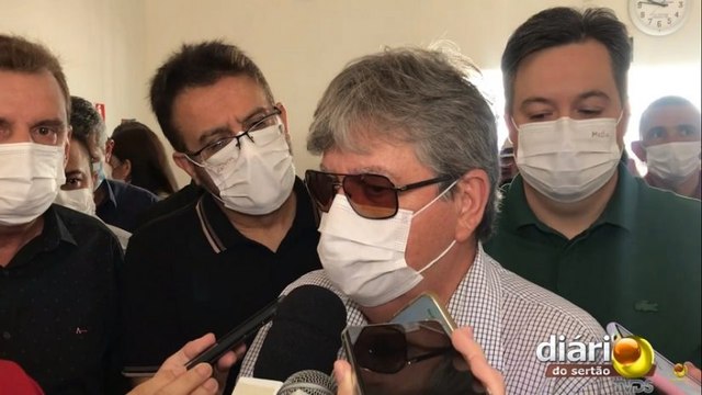 Governador reage às críticas do MDB, fala sobre ausência de Veneziano e ‘agenda aberta’ para Lula