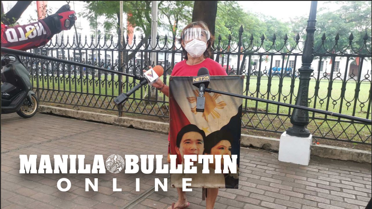Marcos loyalist rally in front of the COMELEC office in Intramuros, Manila