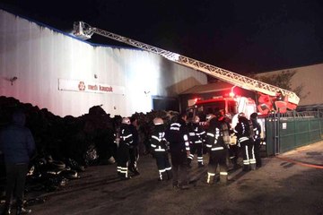 Kocaeli'de kauçuk fabrikasında yangın