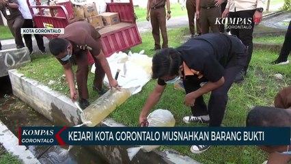 Kejari Kota Gorontalo Musnahkan Barang Bukti