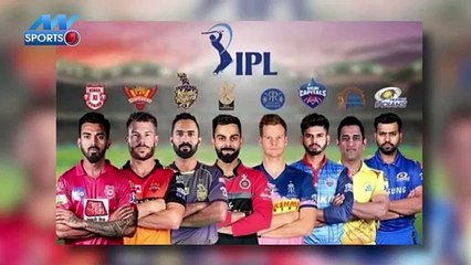 Everyone is crazy about these two foreigners