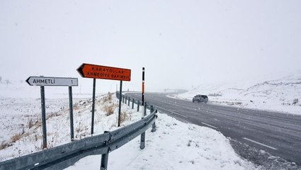 Erzincan'ın yüksek kesimlerinde kar ve sis etkili oluyor