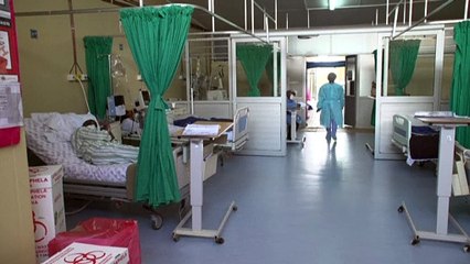 Variante de Covid-19 leva União Europeia a propor suspensão de voos da África austral
