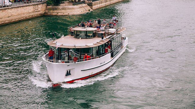 En route pour demain #20 : les Vedettes de Paris navigueront à l'électrique