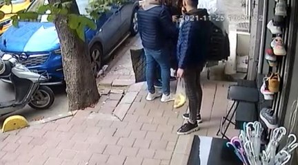 Fatih'te kıyafet hırsızları kamerada