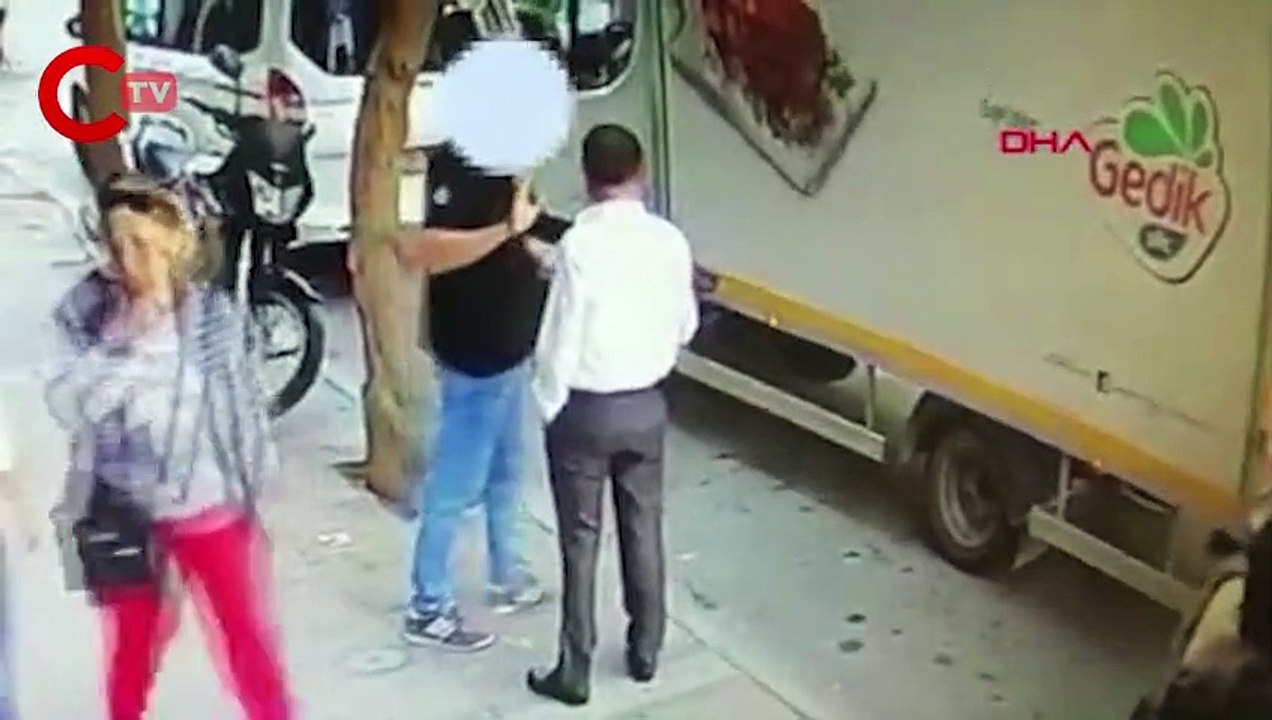 Kırık cep telefonla akıl almaz dolandırıcılık