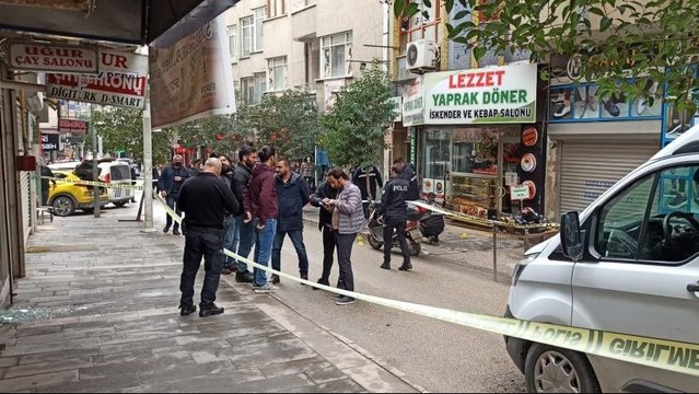 Çay ocağına silahlı saldırı: 2 yaralı