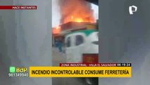 HACE INSTANTES | Voraz incendio consume ferretería en VES