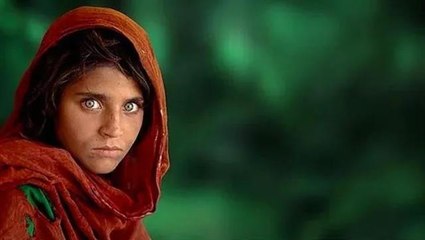 National Geographic fotoğrafıyla bilinen "Afgan kızı" İtalya'ya sığındı