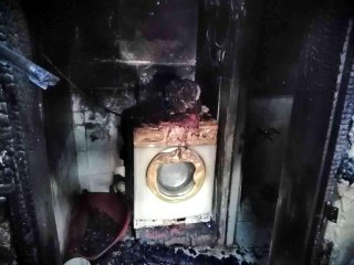 8 kişinin yaşadığı tek katlı ev alevlere teslim oldu