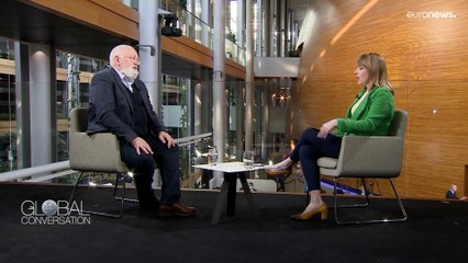 Frans Timmermans anima a completar la transición energética para evitar un futuro dramático