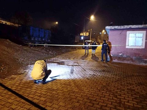 Alacak verecek meselesi tartışması kanlı bitti: 1 ölü, 1 ağır yaralı