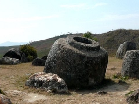 Le Fil Rouge de la Plaine des Jarres - Laos