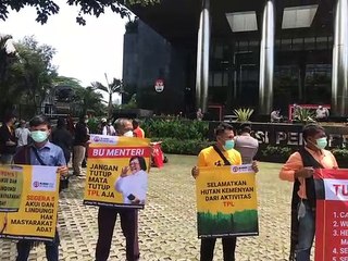 Aksi Gerak Tutup TPL di Gedung KPK