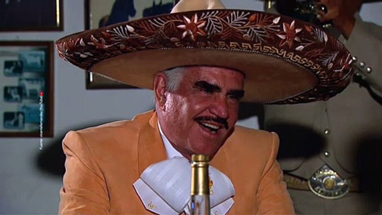 Vicente Fernandez, “El Charro de Huentitán" pasará esta navidad en el hospital