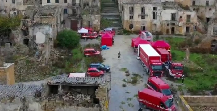 Trapani - Addestramento dei Vigili del Fuoco tra i ruderi di Poggioreale (27.11.21)