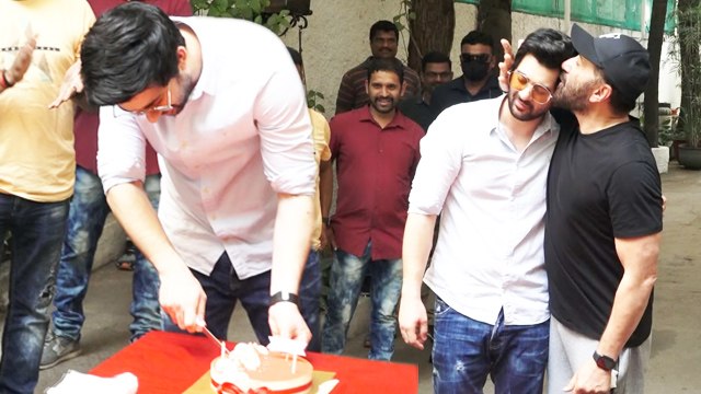 Sunny Deol Kisses Son Karan Deol On Forehead On His Birthday, Watch Full Video