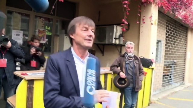 Ex-ministro de Macron acusado de violações
