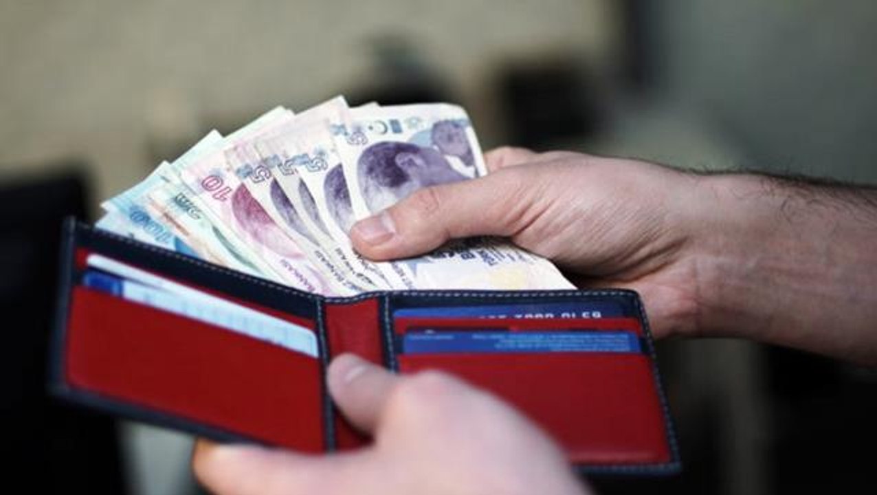 HAK-İŞ'ten asgari ücret açıklaması: 'Yüksek maaş başka krizleri getirir mi?' sorusunu herkesin sorması gerekiyor