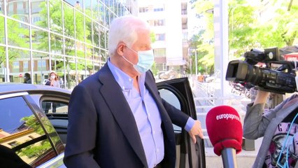 El Duque de Alba muestra su peor cara con la prensa al ser preguntado por sus hermanos