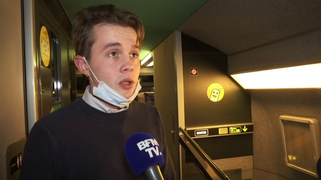 C'est un geste d'exaspération : Stanislas Rigault (président de Génération Z ) réagit au doigt d'honneur d'Éric Zemmour