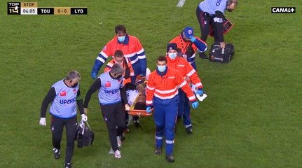L'ovation du Mayol pour la sortie sur blessure de Bastareaud