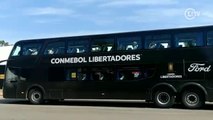 Delegação do Palmeiras chega ao Estádio Centenário para a final da Libertadores