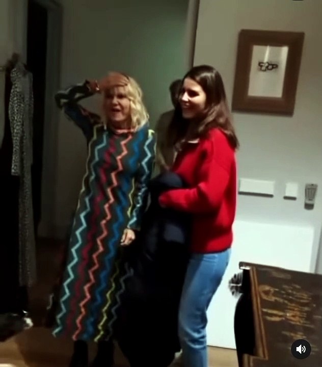 Eugenia Martínez de Irujo, sorprendida por su hija Tana y su novio Narcís Rebollo con un fiestón de cumpleaños. IG