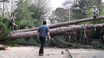 Forte tempestade deixa dois mortos no Reino Unido