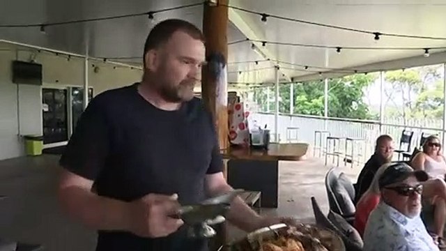 Queensland local businesses will struggle without fully vaccinated workers and patrons