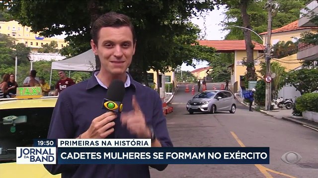 A Aman, Academia Militar das Agulhas Negras, no Rio de Janeiro, formou hoje a primeira turma de cadetes com participação de mulheres.