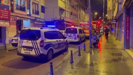 Son dakika haberi | Bayrampaşa'da evcil hayvan mağazasında çıkan yangın söndürüldü