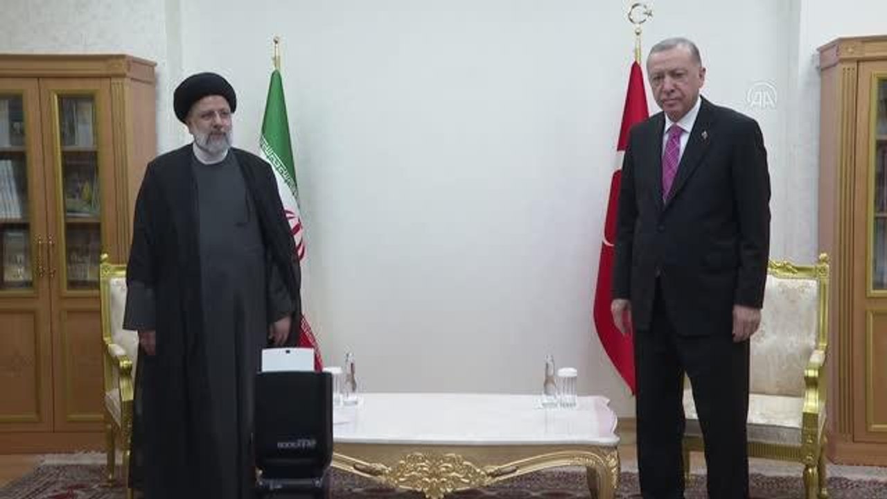 Cumhurbaşkanı Erdoğan, İran Cumhurbaşkanı Reisi ile bir araya geldi
