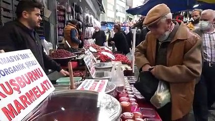 Bu tezgahtaki marmelatlar şifa deposu