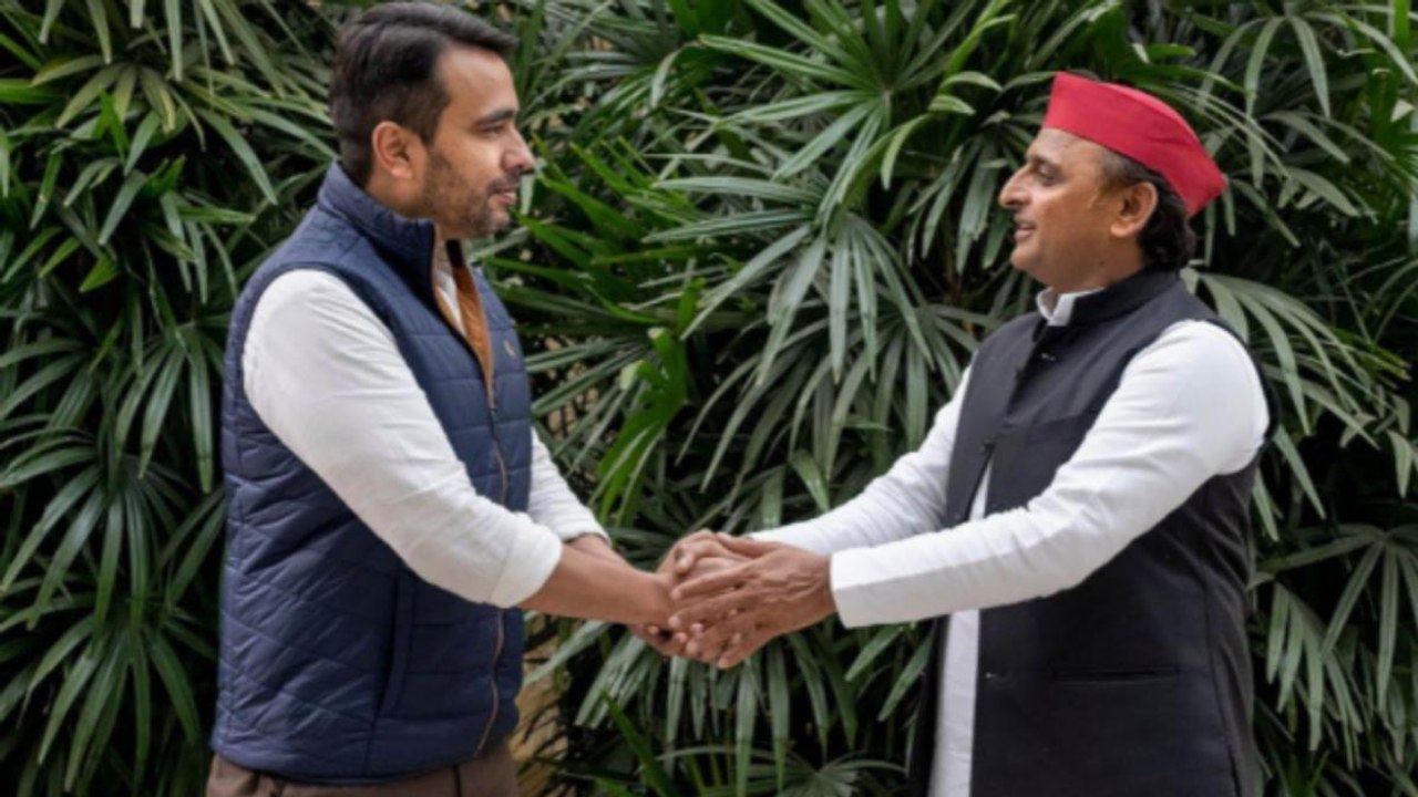 UP Polls: Samajwadi Party teams up with smaller parties