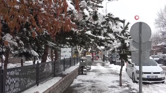 Ardahan kar yağışı sonrası beyaza büründü