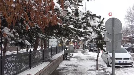 Ardahan kar yağışı sonrası beyaza büründü