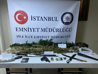 ŞİLE'DE EVİ UYUŞTURUCU SERASINA ÇEVİRMİŞ