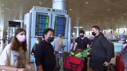 Covid-19 : face au variant "Omicron", Israël ferme ses frontières aux ressortissants étrangers