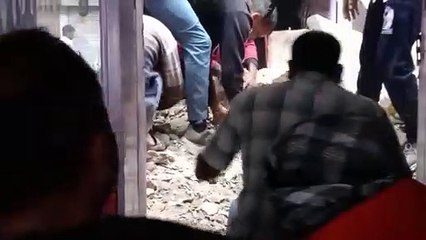 पट््टी गिरने के बाद मलबे में दबने से मजदूर की मौत