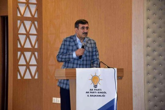 TBMM Plan ve Bütçe Komisyonu Başkanı Yılmaz: İhracatımız 210 milyar dolayı aşmış durumda
