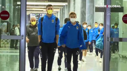 Fenerbahçe'ye İzmir'de coşkulu karşılama