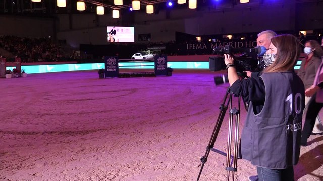 La infanta Elena ejerce de perfecta amazona y es premiada por su trayectoria ecuestre