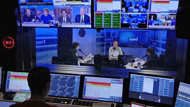 Omicron : la France est réaliste sur sa présence, plusieurs pays prennent des mesures restrictives